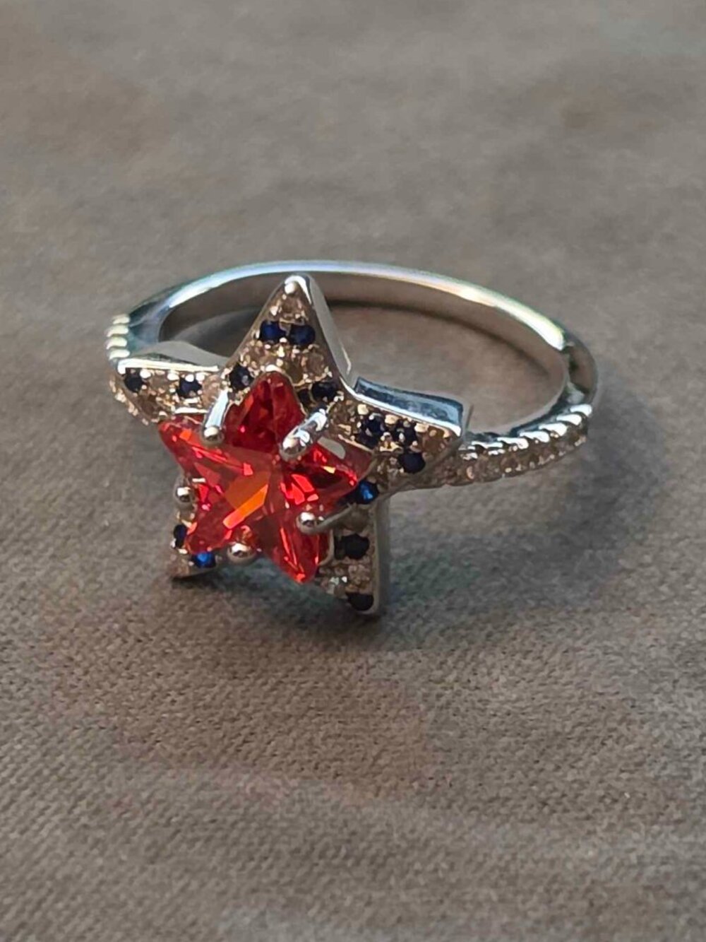 Fragrant Jewels America Star Ring